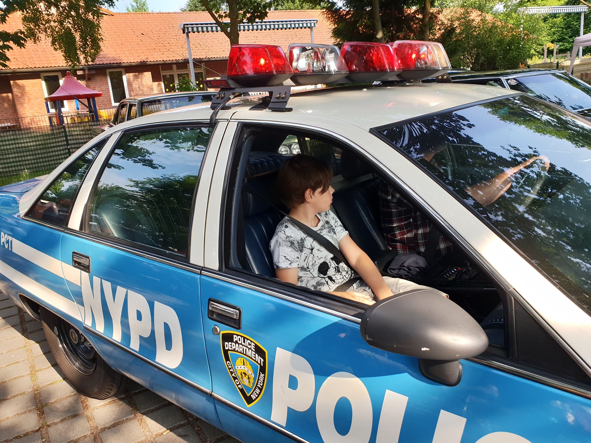 Für ein Geburtstagskind ging ein Traum in Erfüllung. Eine Fahrt in einem echten, New Yorker Police Car